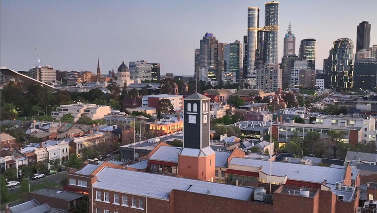 Clocktower Apartment Hotel Melbourne Exterior photo